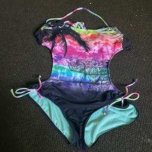 One piece cutout bathing suit